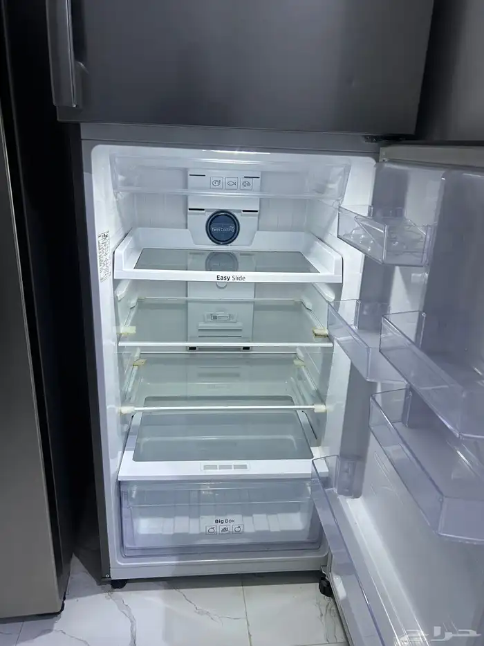 ثلاجه للبيع 0