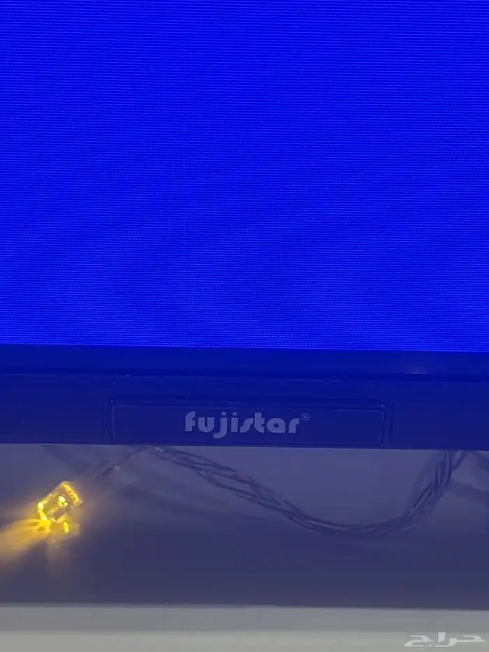 شاشه مع اغراضه و الريموت حقه 2