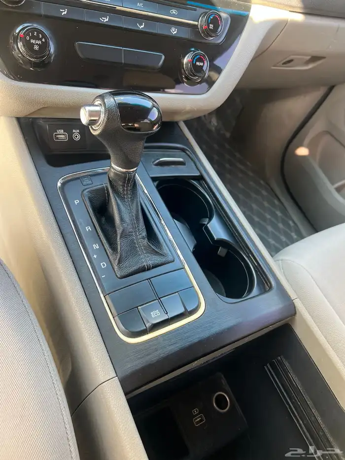 كيا كارنيفال 1