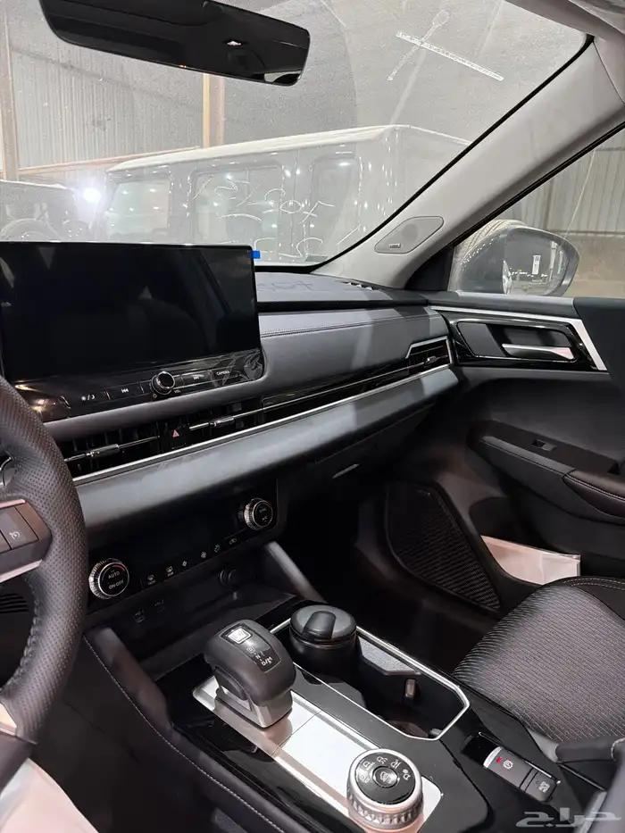 ميتسوبيشي اوتلاندر 2026 بانوراما ربع فل ب 101900 عرض شامل 11