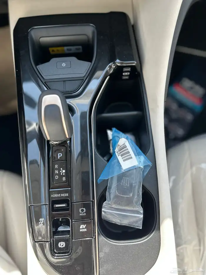 كراون برستيج 2026 الون الجديد هايبرد 143750 شامل الضريبة 14