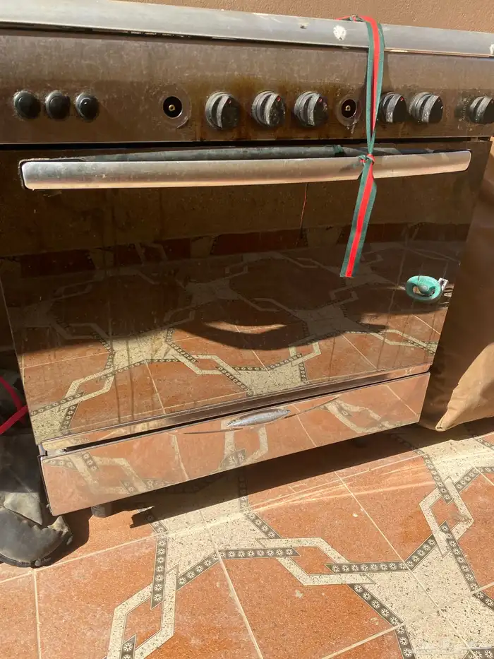 فرن غاز شغال تمام ونارة حااره جدا 0