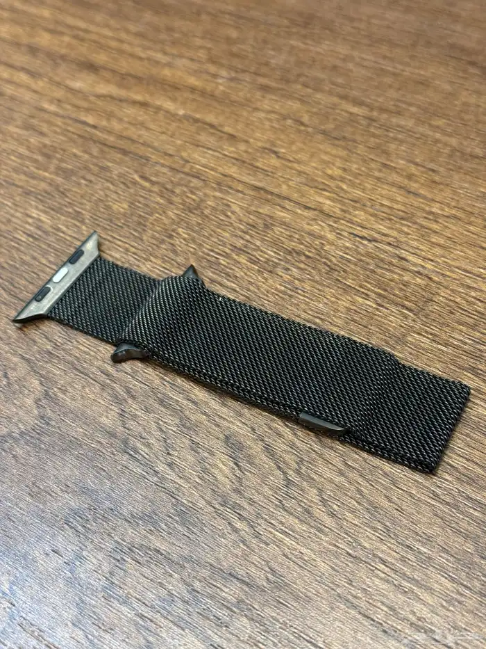 ساعة ابل الترا 2 لون اسود حزام اخضر 2