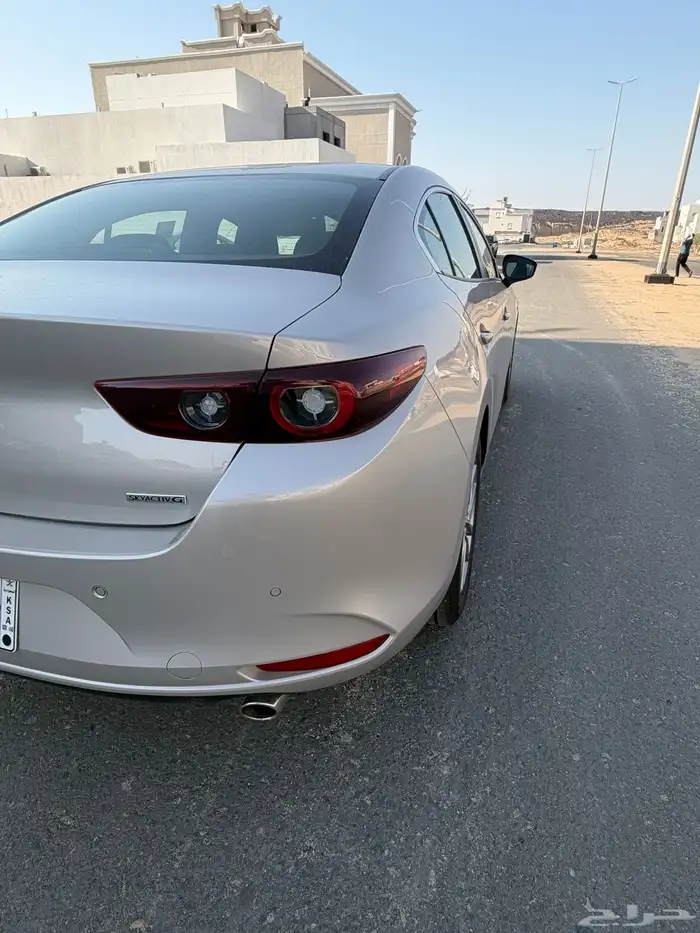 مازدا 3 موديل 2025 - ( استخدام بسيط جدا ) 8