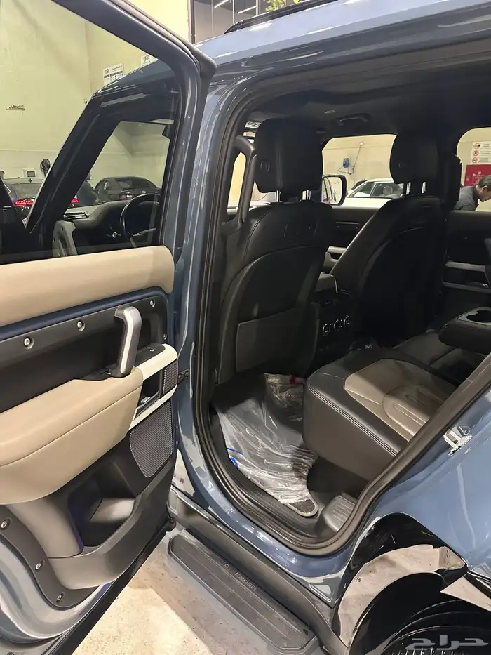 ديفندر 2021 SE X Dynamic p400 7