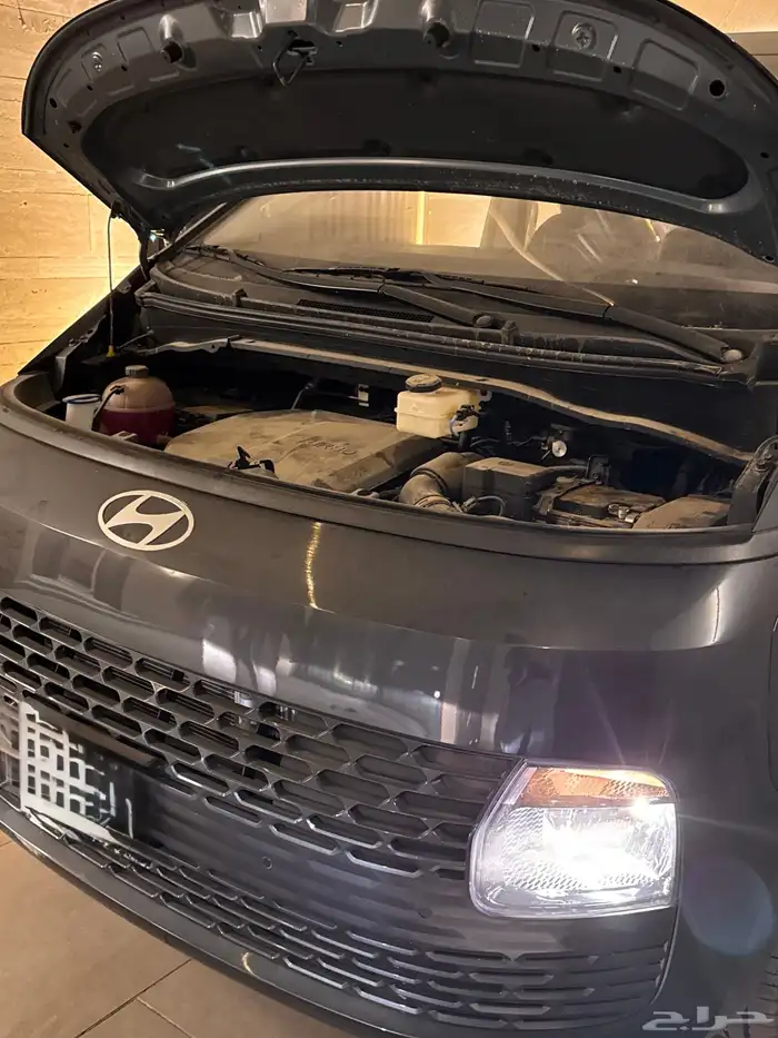 للبيع هونداي ستاريا 2025 14