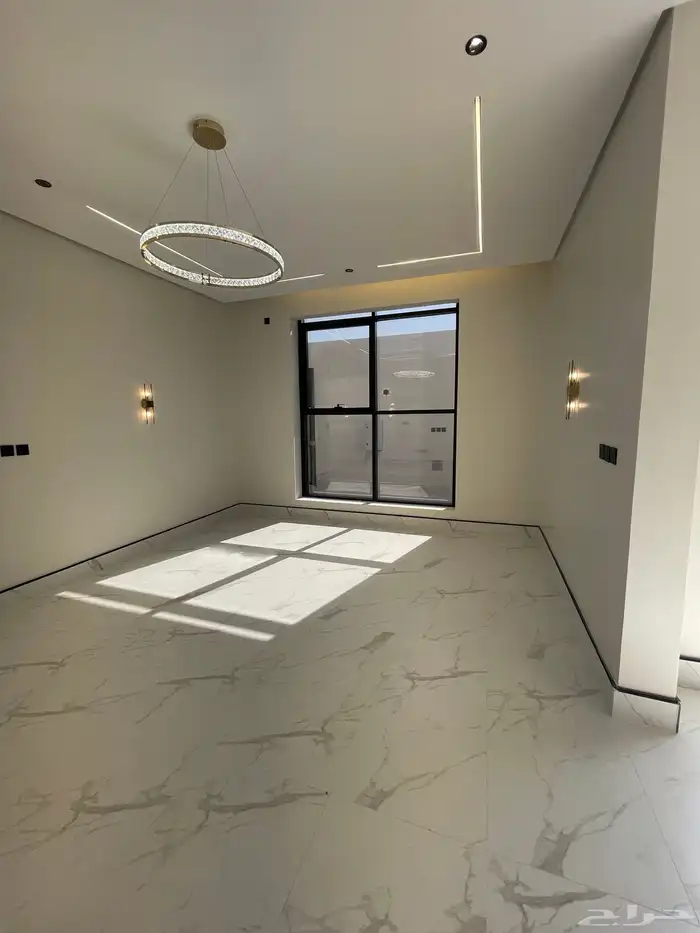 فيلا مع شقة للبيع حي العروبه 2