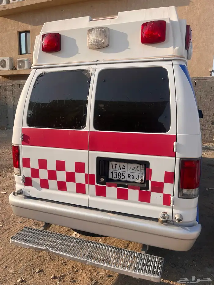 اسعاف فورد مخزن للبيع 1