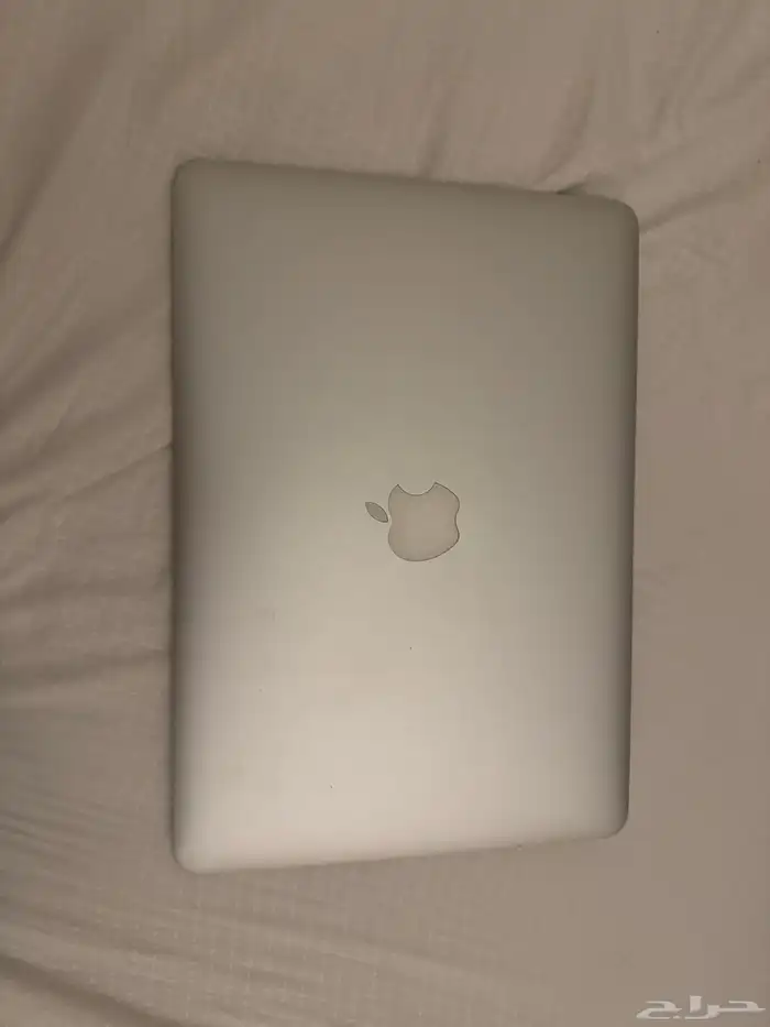 جهاز ماك بوك اير 1