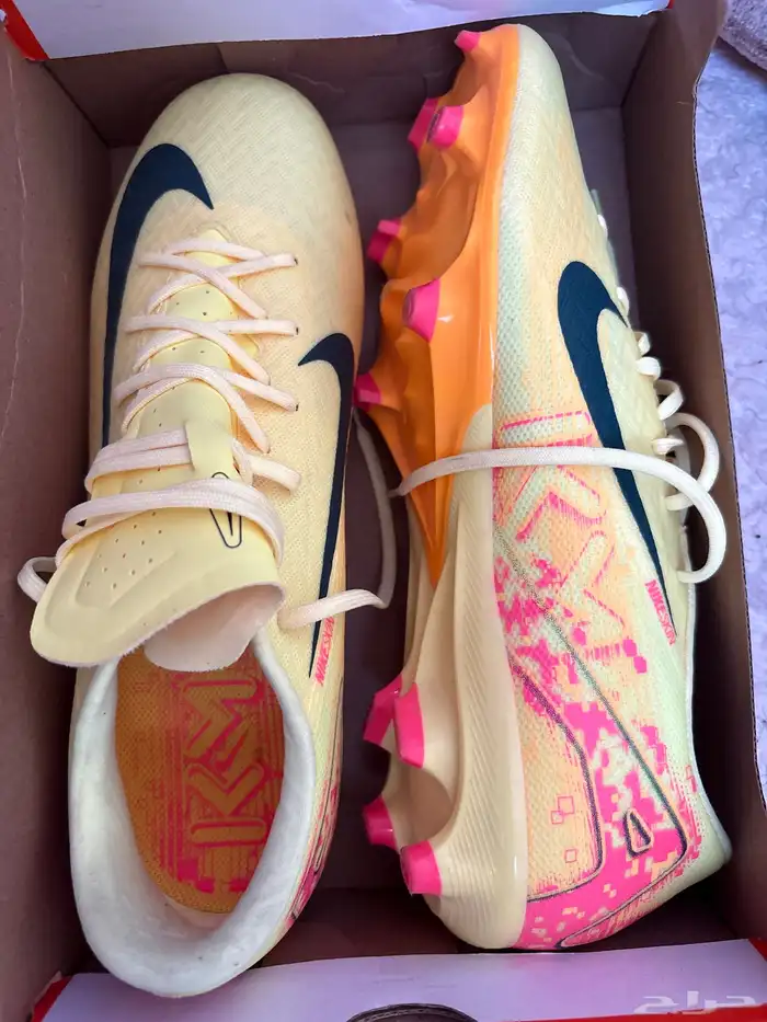 حذاء نايكي كورة قدم 2