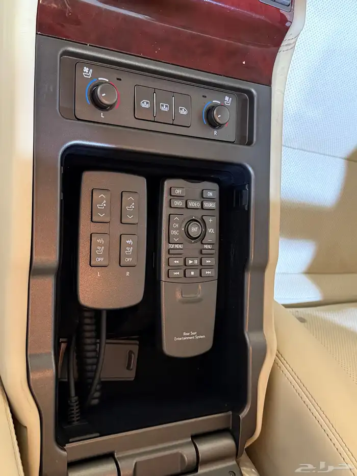 لكزس - LS460 L - 2010 - فل كامل- ممشى قليل( بحالة الوكاله ) 11