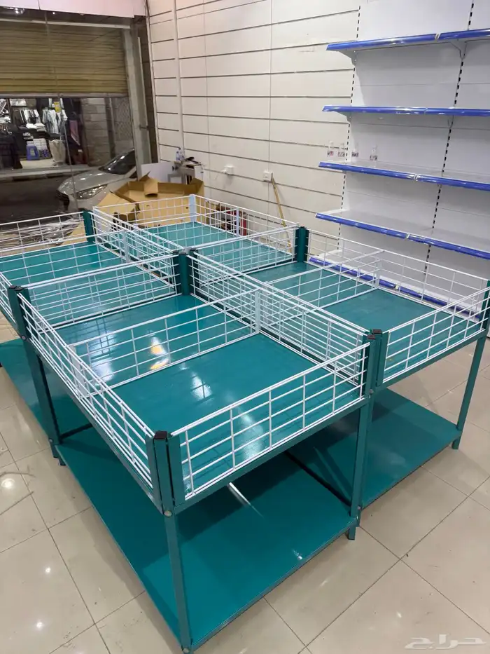 طاولات العرض 4