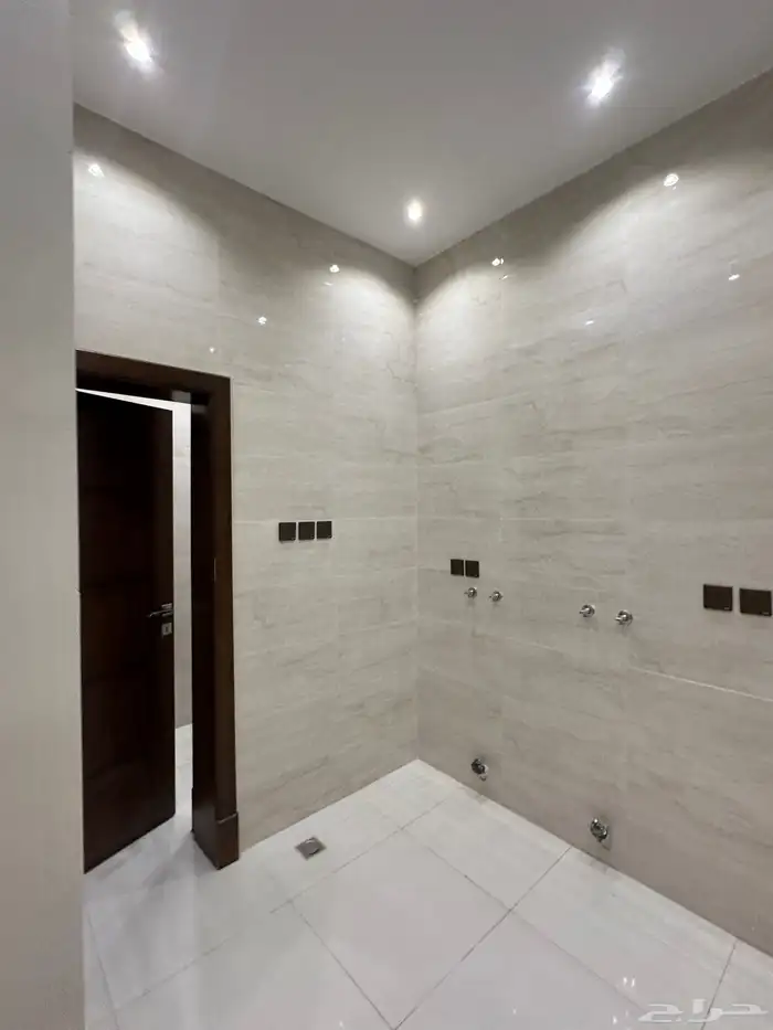 للبيع فلل دوبلكس موقع مميز بخميس مشيط 26