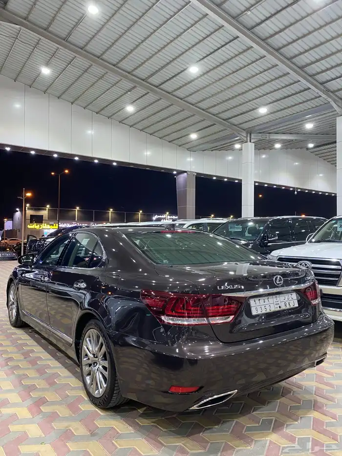 لكزس LS 460 المديل 2014 العدد 293 الف 11