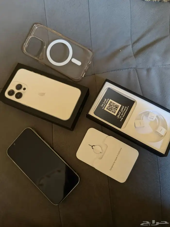 ايفون 13 برو ابيض نظيف جدا iPhone 13 pro 256G 6