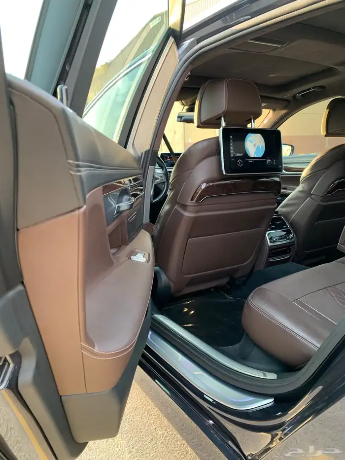 للبيع بي ام 740 Li يوسف ناغي 2016 21