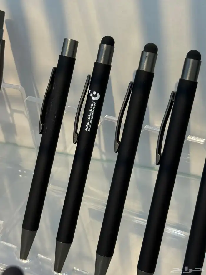 طباعة بطاقات عمل iD كروت وحاملة اي دي جلد للشركات 2