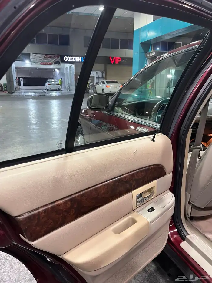 للبيع ماركيز 2007 امريكي 8