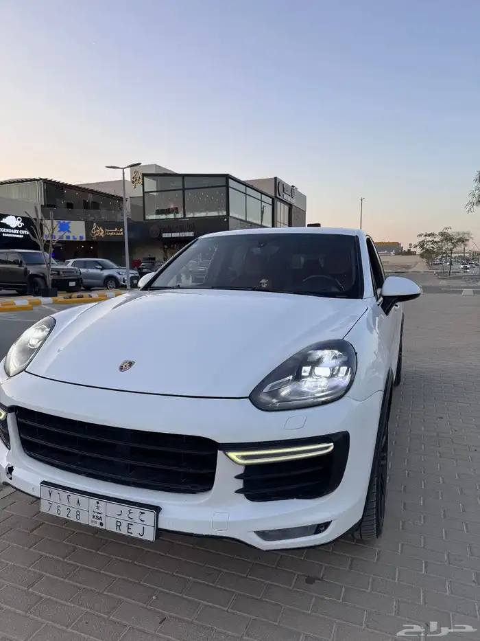 بورش كايين تيربو V8 2015 4