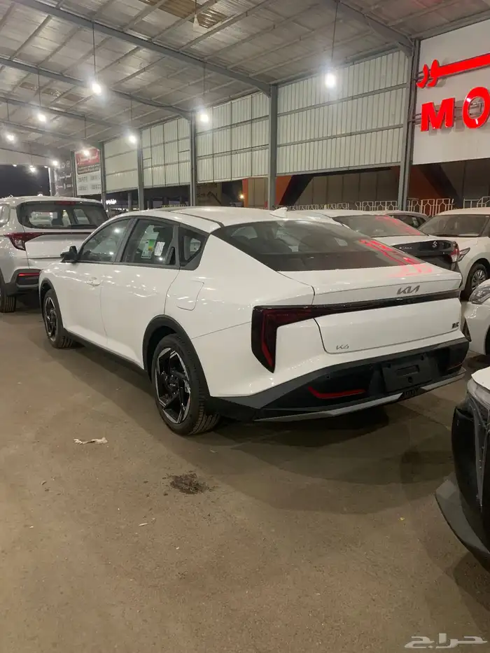 كيا كي 4 نص فل 2026 K4 GLS 21
