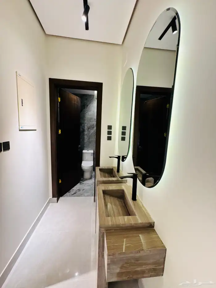 فيلا روف للبيع تبوك حي الاخضر بتبوك خلف جامع المهاجرين 16