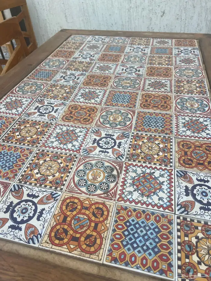 يوجد طاوله خشب ممتاز وطاولة بطراز إيراني ضيافه 1