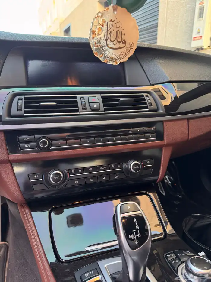 بي ام دبليو الفئة الخامسة 530 - 2013 1