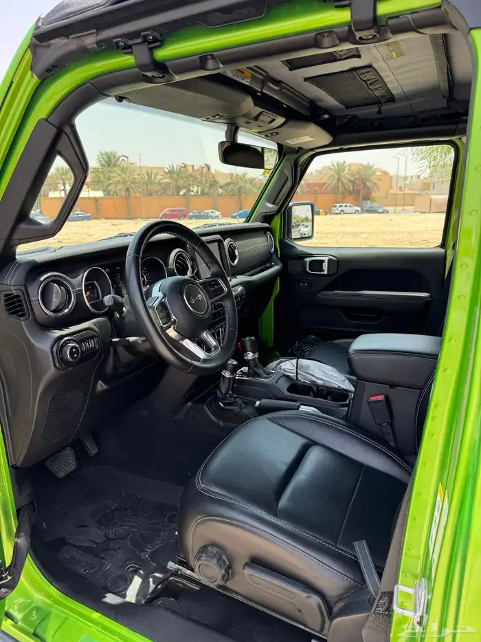 للبيع  جيب رانجلر صحارى V6 2019 5