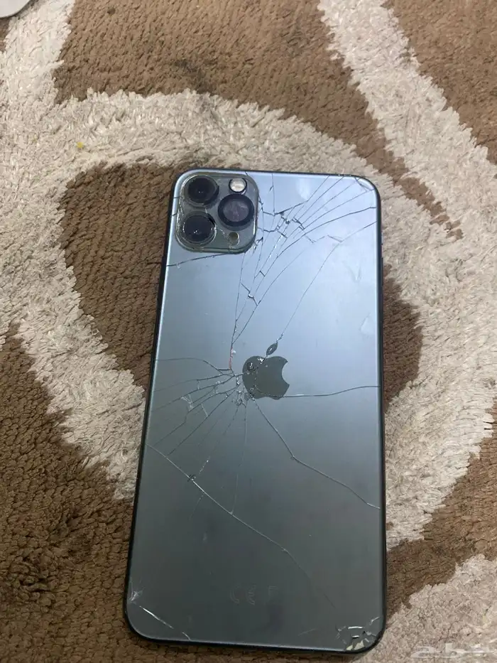 iPhone 11 Pro ماكس 256 جيجا بطارية 65 0