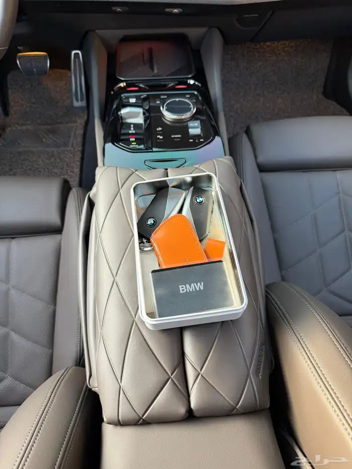 بي ام دبليو 520i 7