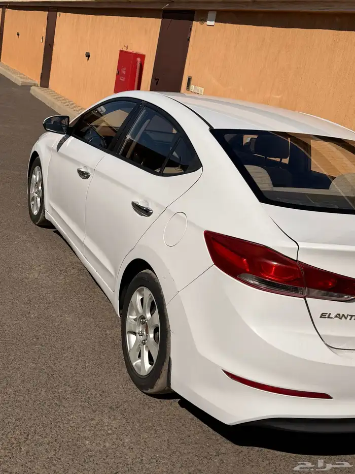 سيارة هيونداي النترا 2017 نصف فل ( مثبت سرعة جنوط ABS ) 1