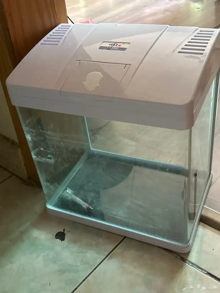 حوض سمك كبير 0