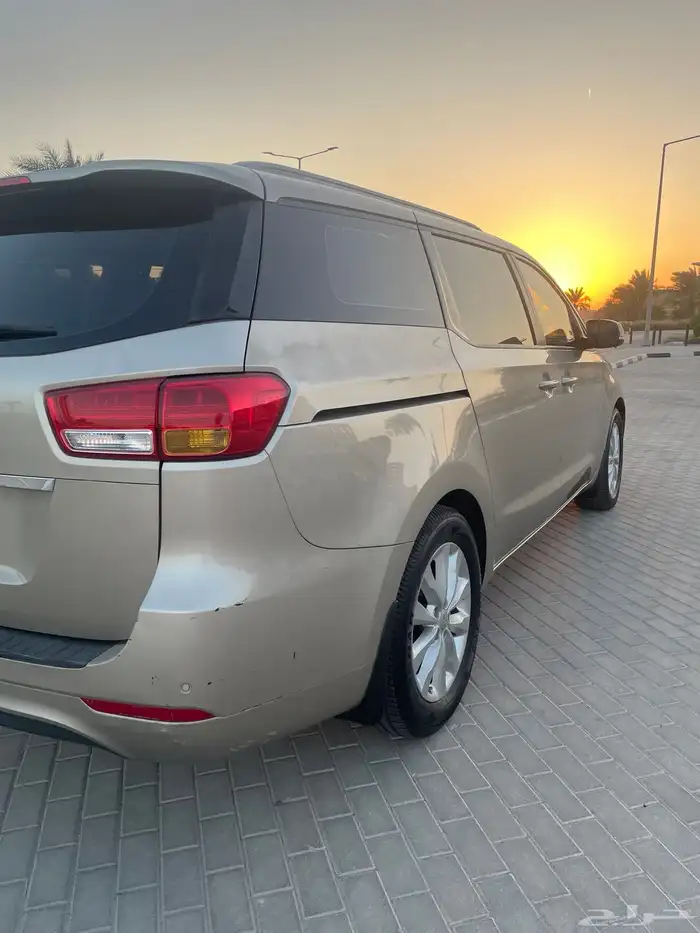 كيا كرنفال 2016 11