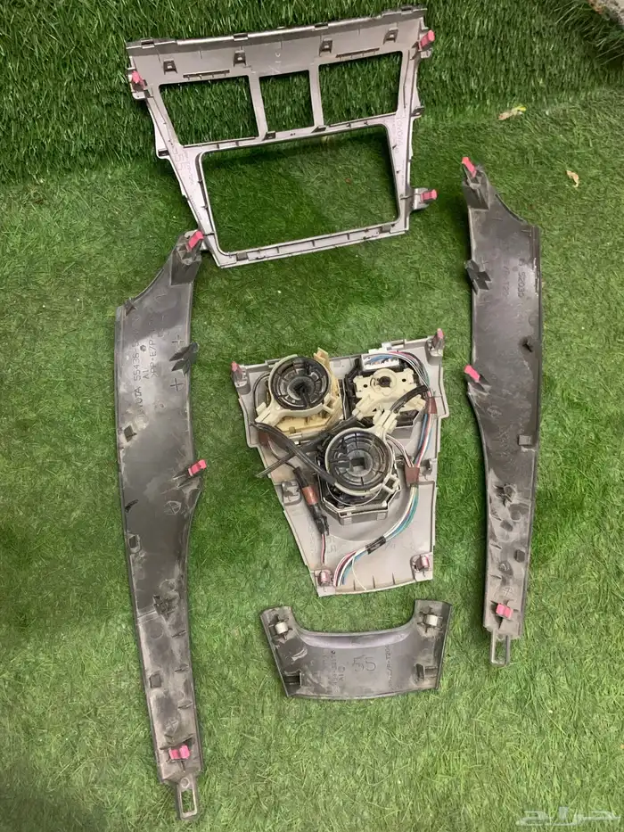 ديكورات يارس 2008 إلى 2013 اصلي نظيف 13