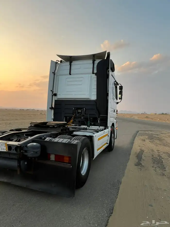 شاحنة اكتروس 2009 للبيع شد بلد 3