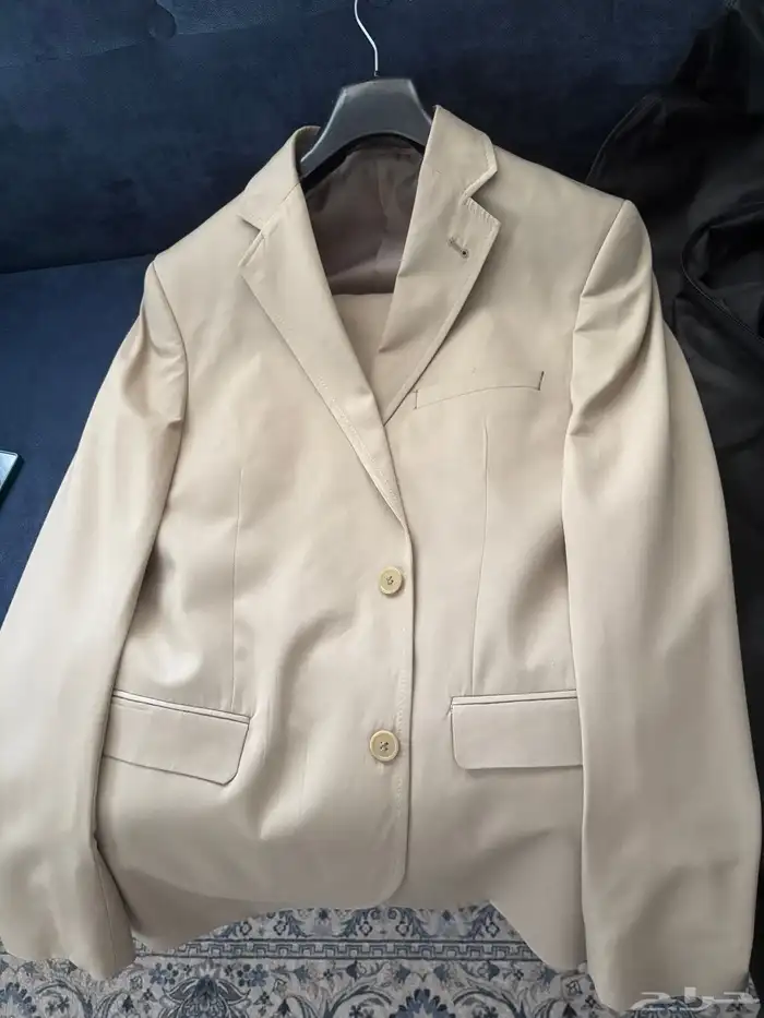 بدلة رسمية لون بيج جديده 1