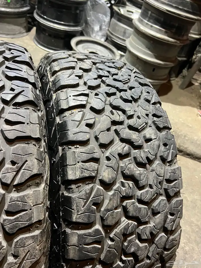 كفرات حجرية مقاس 285 70 17 تاريخ 2024 نوع الكفرات  فيرتش 8