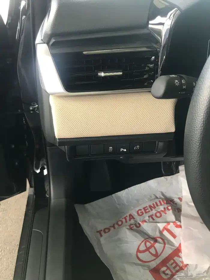 تويوتا كامري E سعودي موديل 2025 بنزين 22