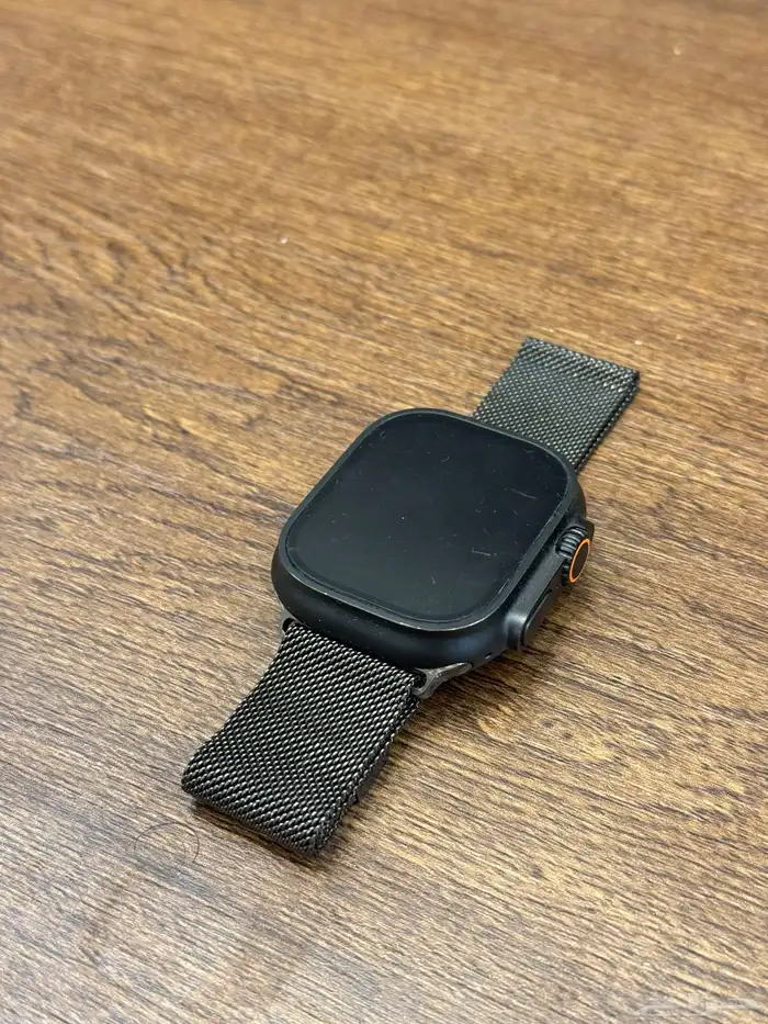 ساعة ابل الترا 2 لون اسود حزام اخضر 1