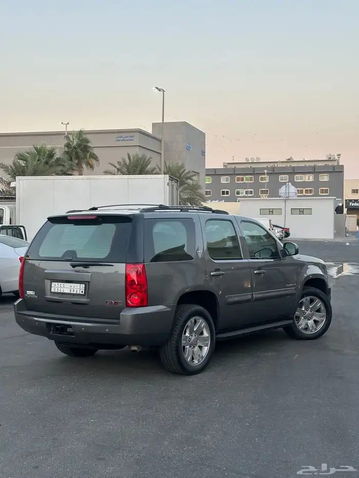 للبيع GMC يوكن 2008 فل كامل SLT نظيف جدا 6