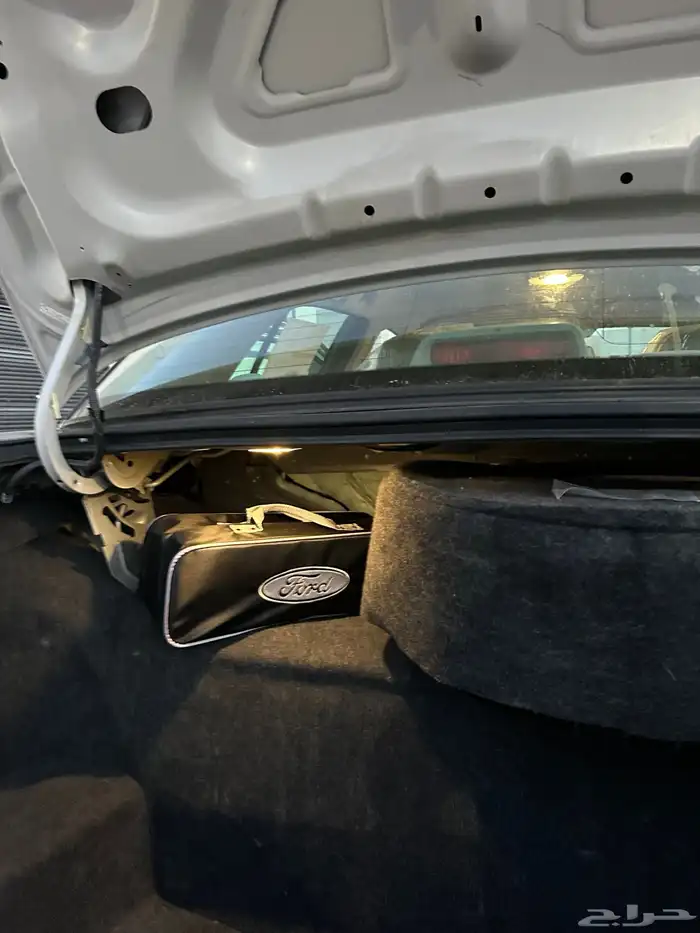 فورد فكتوريا 2009 مخزن ممشى قليل 10