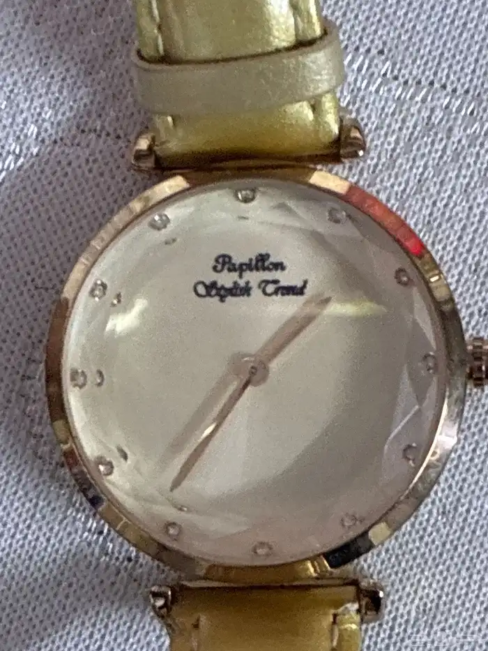 ساعات للبيع 2