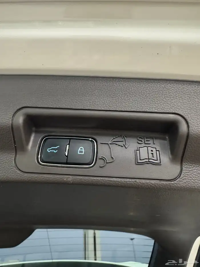 فورد اكسبلورر 2020 نظيف 24