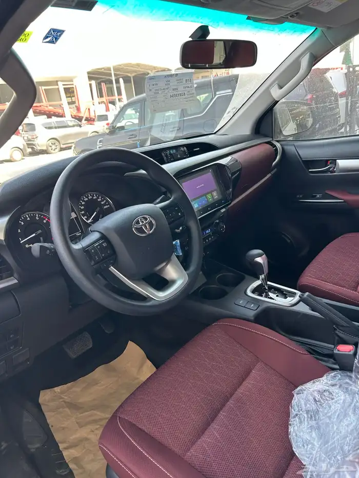 تويوتا هايلوكس 2025 فل كامل سعودي بنزين اوتوماتيك 6