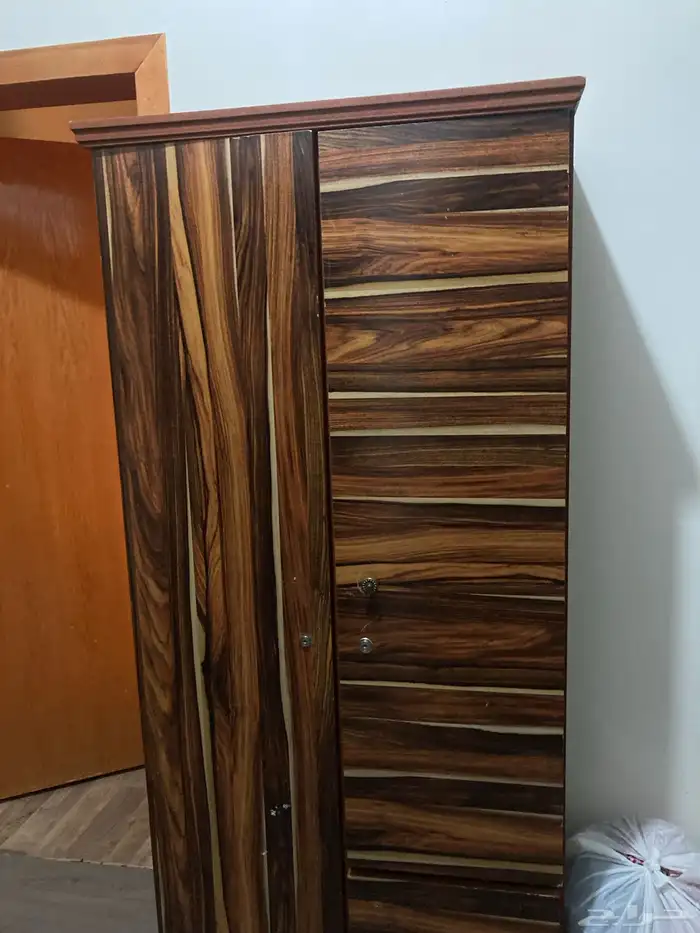 درج نفر ونص لون بني مخطط وجميل 3