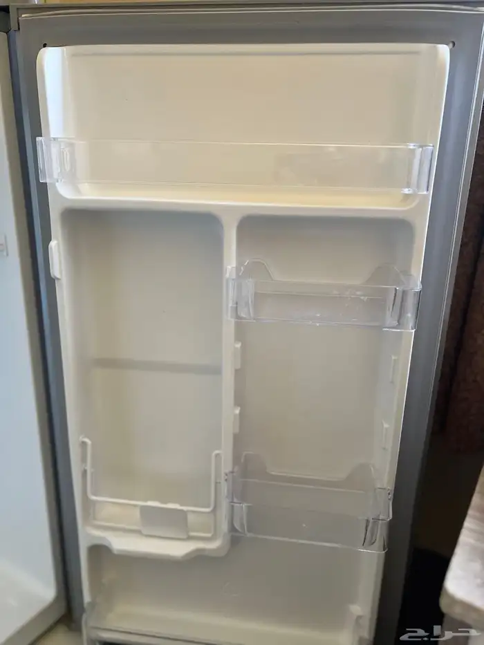 ثلاجتين صغير لونهم رمادي وحده جديده ب250 والثانيه 150 4