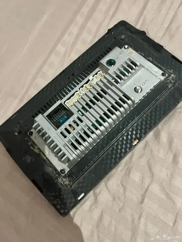 للبيع شاشه سياره 2