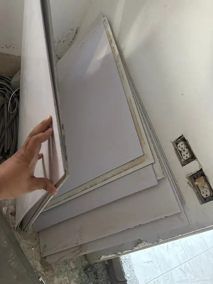 للبيع ألواح يركبين على المنيوم وربلات 0