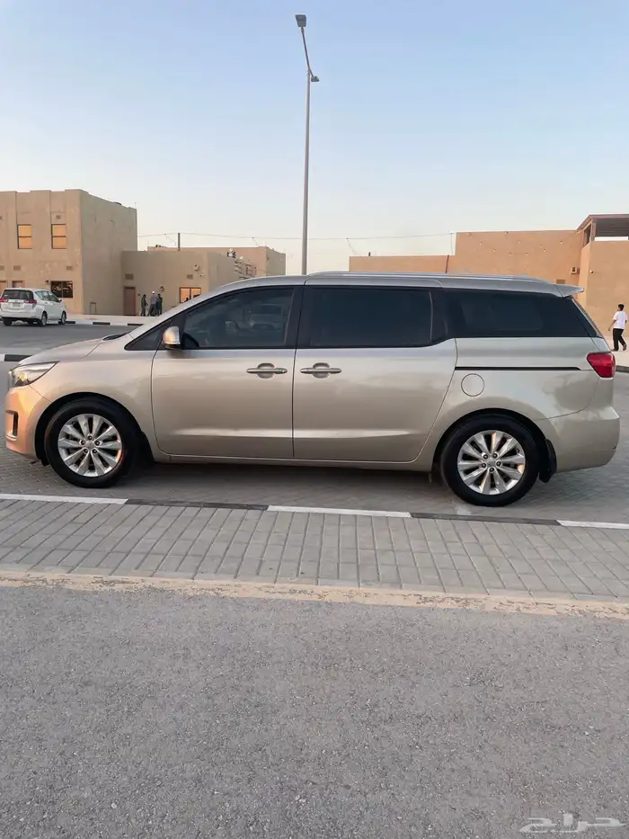 كيا كرنفال 2016 8