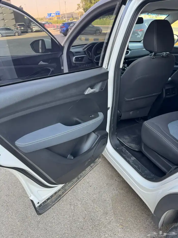 شفروليه كابتيفيا 2021 أبيض السوم 27 14